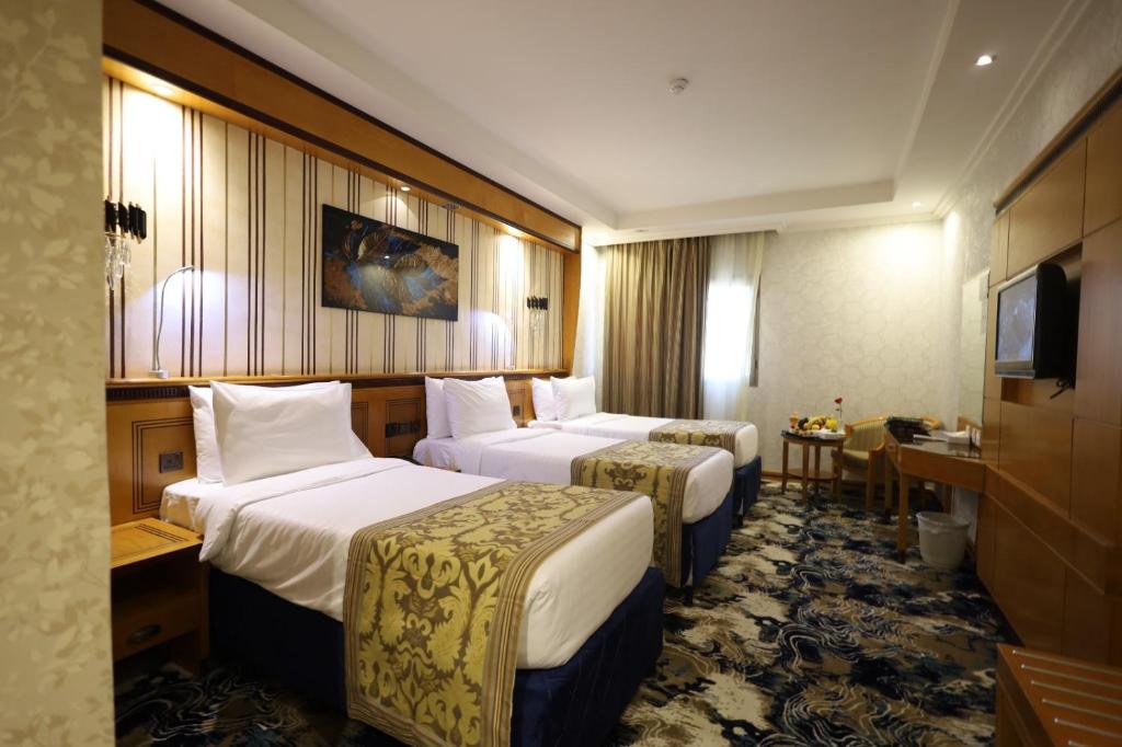 Paket reguler Umrah SIlver 9 Hari by Etihad 1 https://api.goumrah.id/public/01m0s1q6dpwy0ww2a8s5cr5xjn.jpg